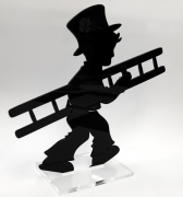 Kaminkehreraufsteller aus schwarzem Acryl